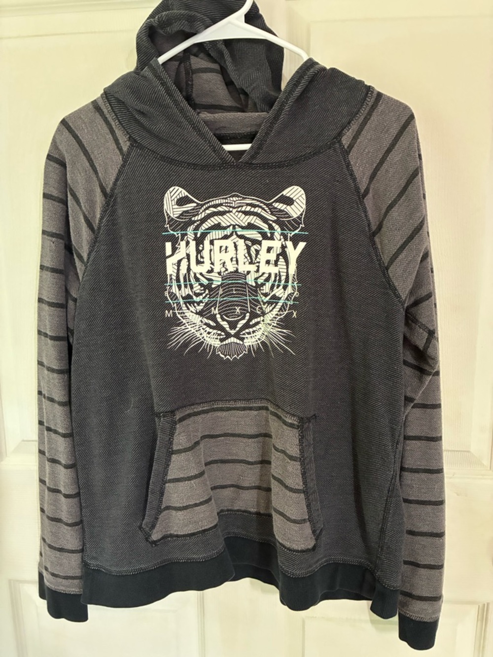 Hurley Gray Striped Hoodie with Tiger Graphic